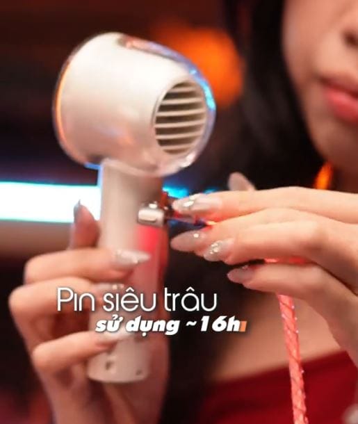 Pin dùng tới 16 tiếng